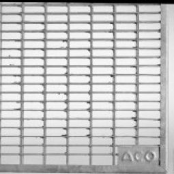 Grille caillebotis maille 30/10 mm pour courettes d'aérations ACO accessible à pied, 400 x 200 mm