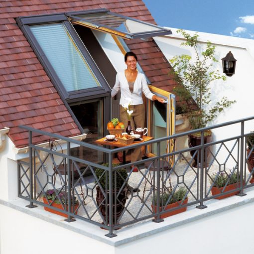Verrière balcon VELUX bois finition 2
