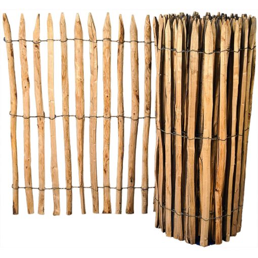 Clôture à piquets en noisetier 2