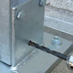 Platine de fixation pour clôture 3