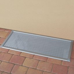 Grille de protection insecte et 3