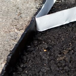 Bande joint de bitume BIGUMA PLUS dga bande bitumeuse autocollante pour joints et coutures dans la construction de routes asphaltées