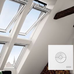 Fenêtre de toit électrique VELUX INTEGRA GGU 006221 PVC ENERGIE isolation phonique triple vitrage à isolation phonique, clavier murale inclus