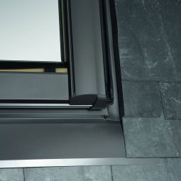 Raccord fenêtre de toit Roto EDL Rx SNO avec isolation thermique raccord d'étanchéité pour ardoise (couverture double)