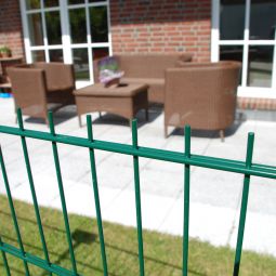 Panneau de grillage vert (RAL 5