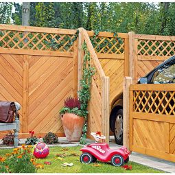 Clôture de jardin T&J Série ANHOLT Mélèze Clôture brise-vue SKAGEN en mélèze avec treillis décoratif, lames profilées 18x120 mm et agrafes inox, disponible en 5 dimensions
