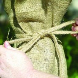 Tresse en jute naturelle NOOR Tresse en jute tressée de 2 m de long, idéale pour les liens, le bricolage et la décoration
