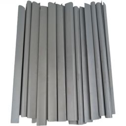 Rail de serrage pour bande de pare-vue grillage rigide double fils gris pour la fixation de bande de pare-vue, paquet de 25 pièces