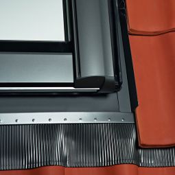 Raccord fenêtre de toit Roto EDR Rx ZIE avec isolation thermique raccord d'étanchéité pour tuile jusqu'à 5,0 cm